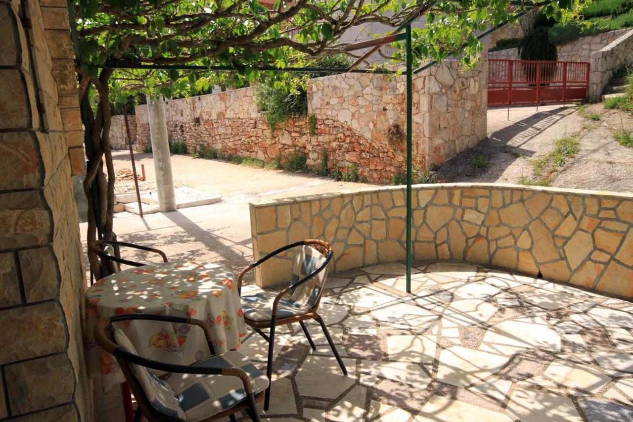 Apartments By The Sea Basina, Hvar - 542 Vrbanj Екстер'єр фото